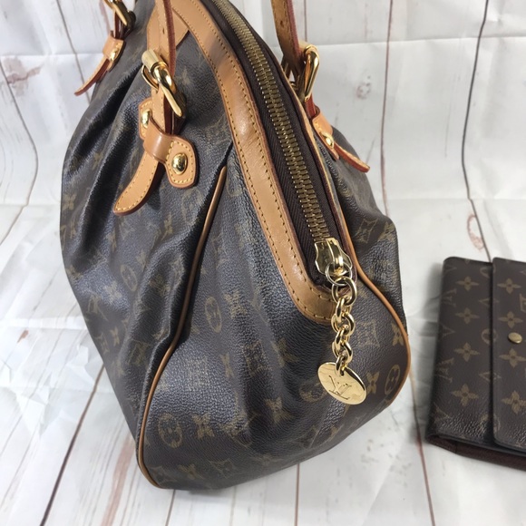LOUIS VUITTON PURSE & WALLET - Picture 7 of 15